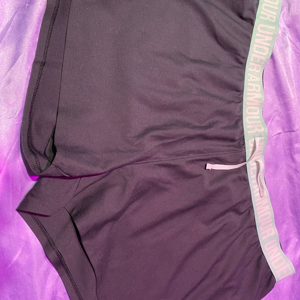 2x under armour heat gear athletic short gray/teal